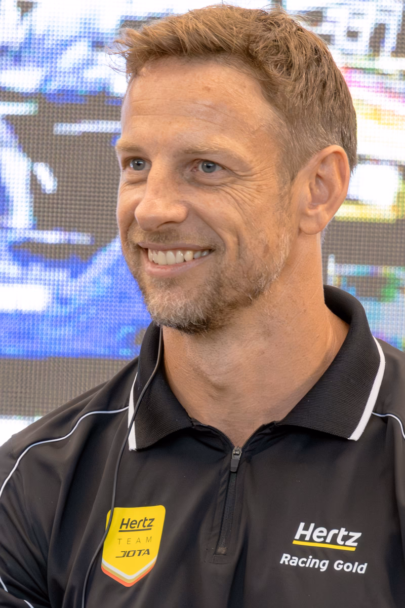 ¿Cuántos puntos de ventaja tiene Jenson Button?