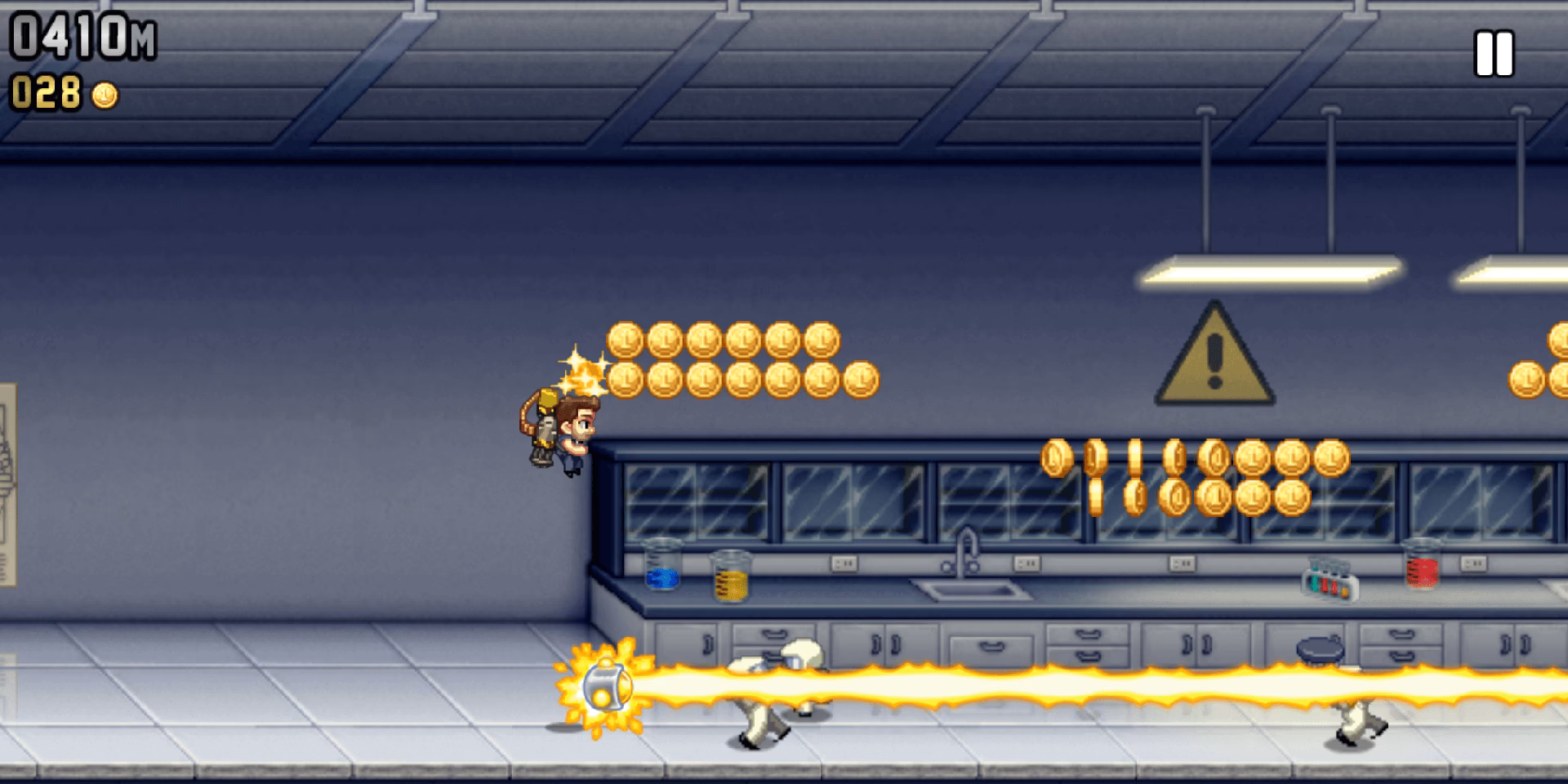 ¿Cuáles son los tres recursos que se deben recolectar en el juego?