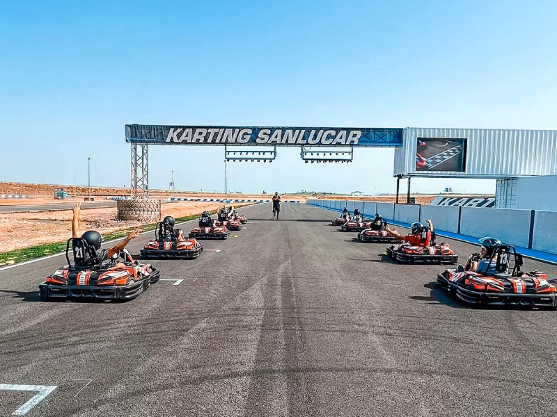 ¿Por qué disfrutar de un día lleno de emoción en el karting de Sanlúcar de Barrameda?