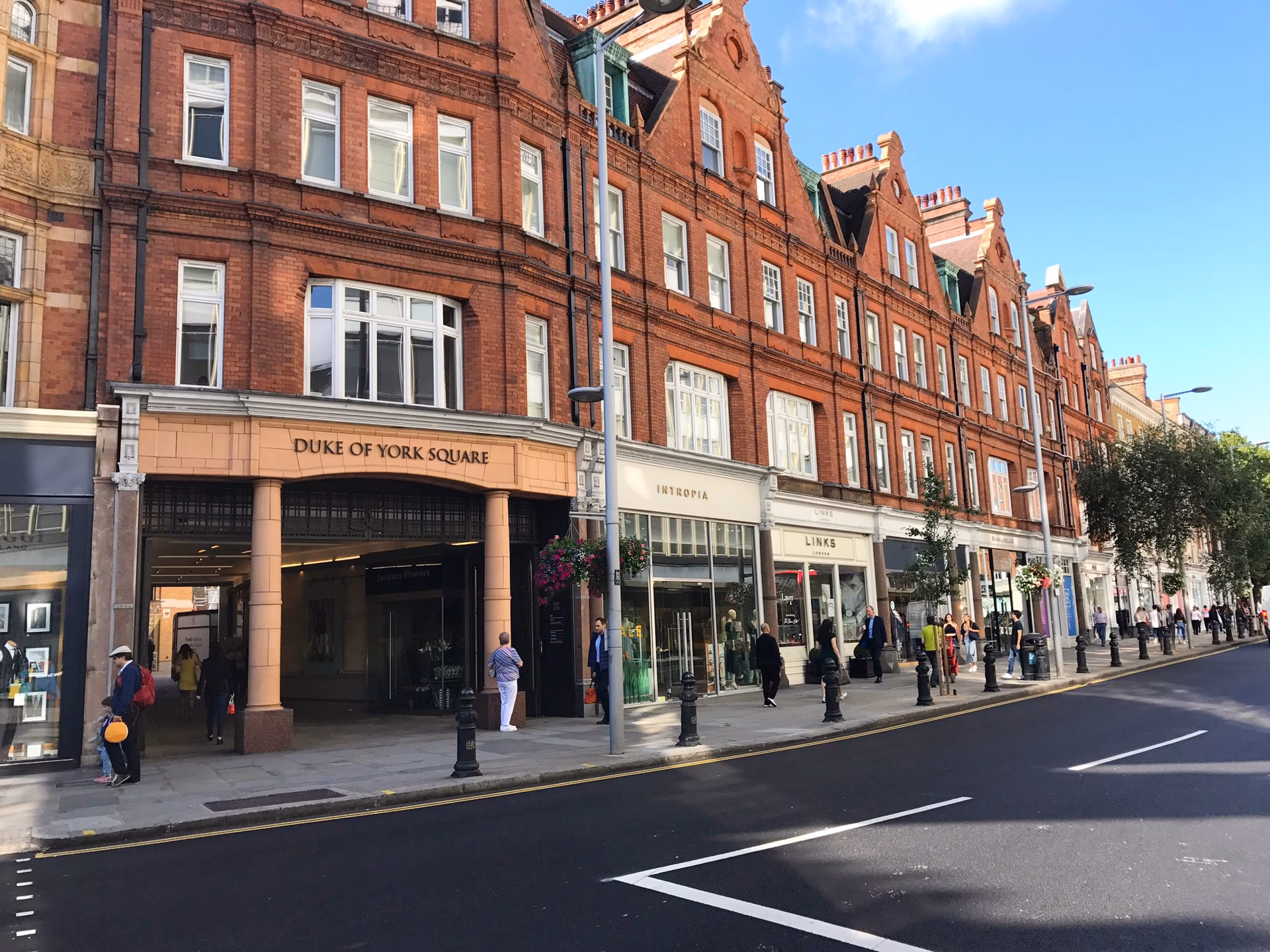 How do I get to King's Road?