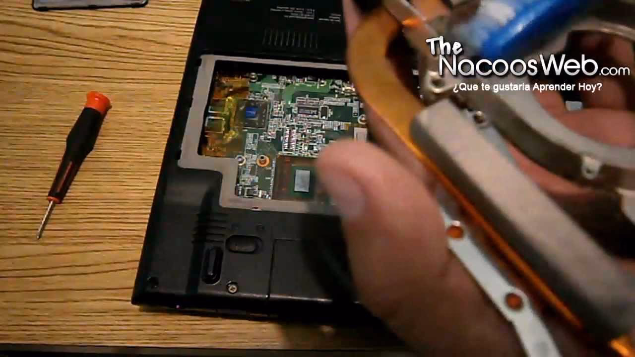¿Cómo encender una computadora portátil Toshiba?