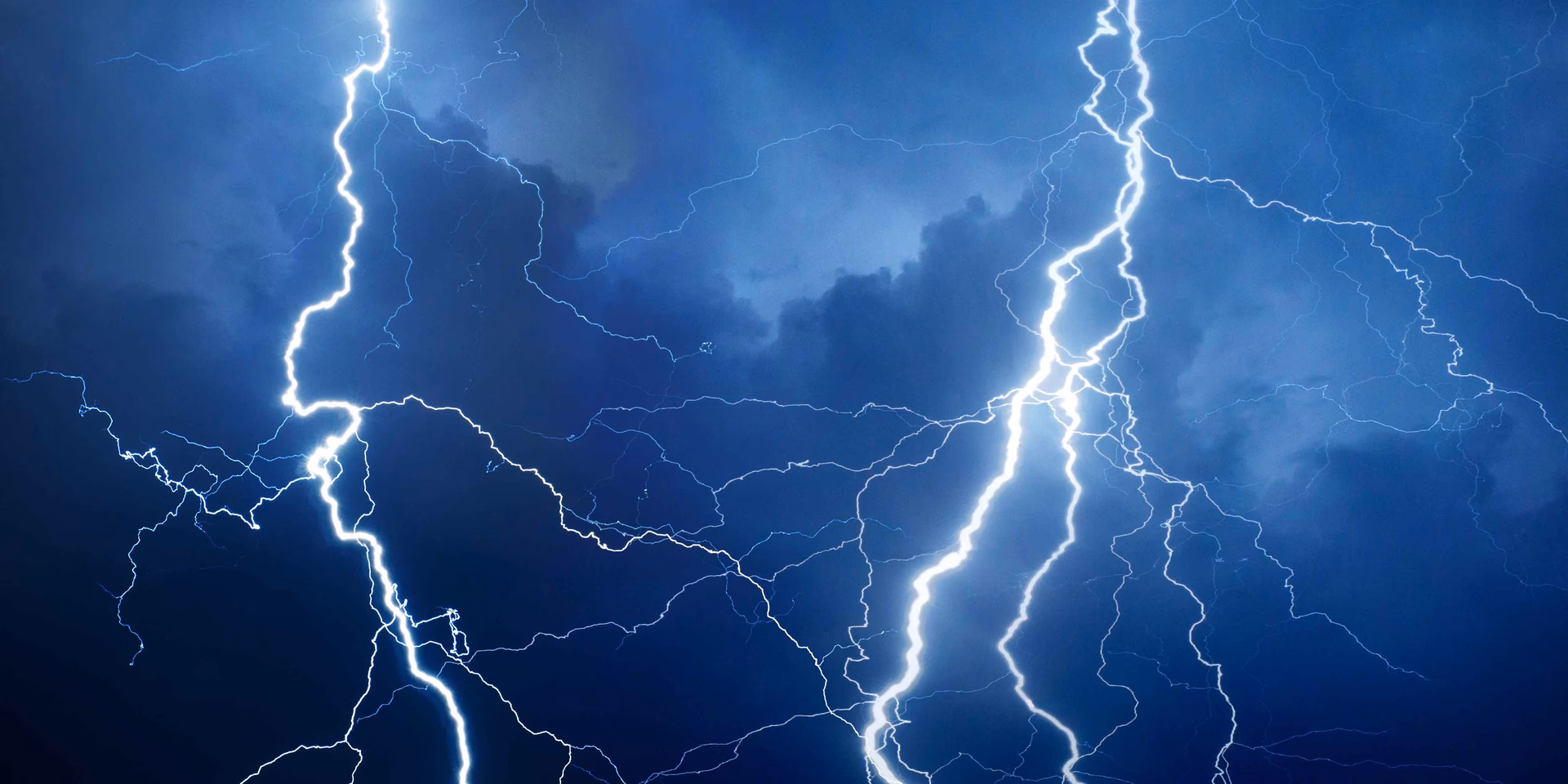 What type of lightning strikes a storm?