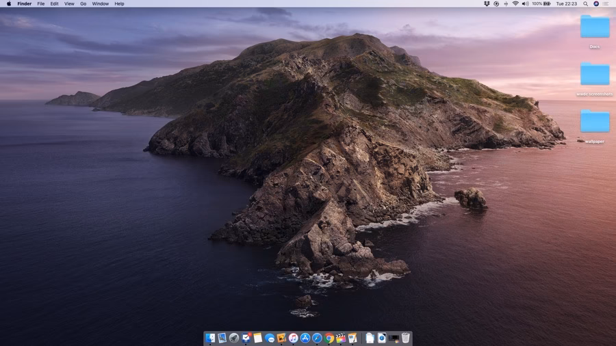 How many images are in the Catalina wallpaper collection?