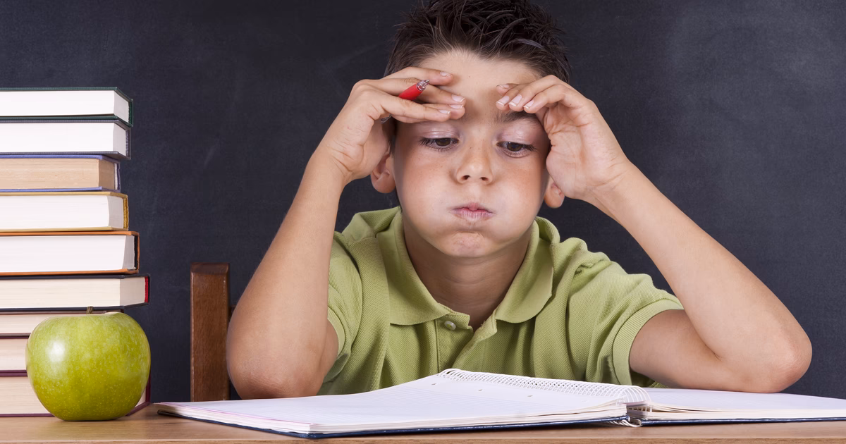 ¿Cuáles son los síntomas de bajo rendimiento escolar?
