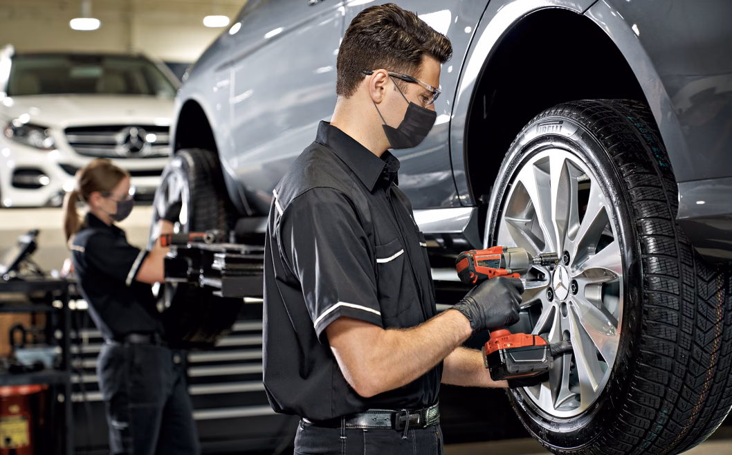 Who is Mercedes specialist MB mechanics?