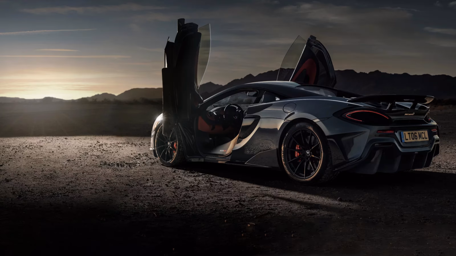 How many McLaren wallpapers are in the collection?