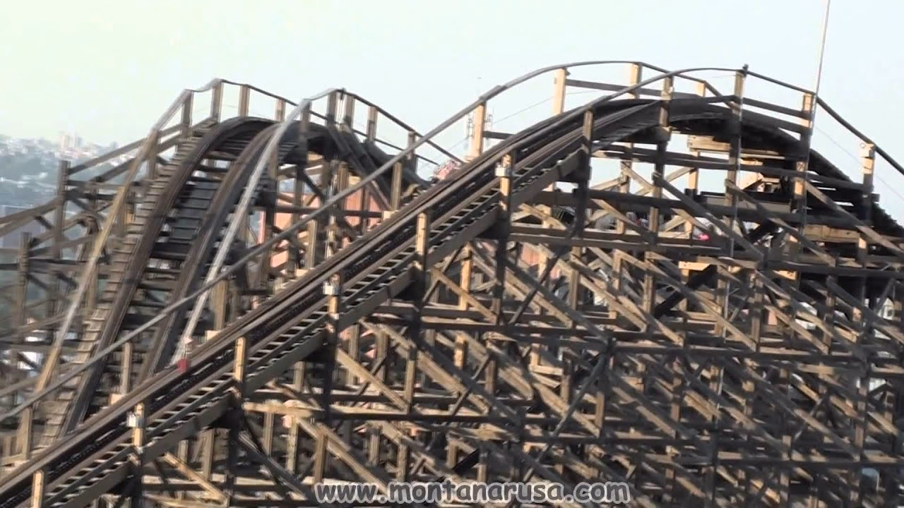 ¿Cómo funcionan los juegos mecánicos de Six Flags?