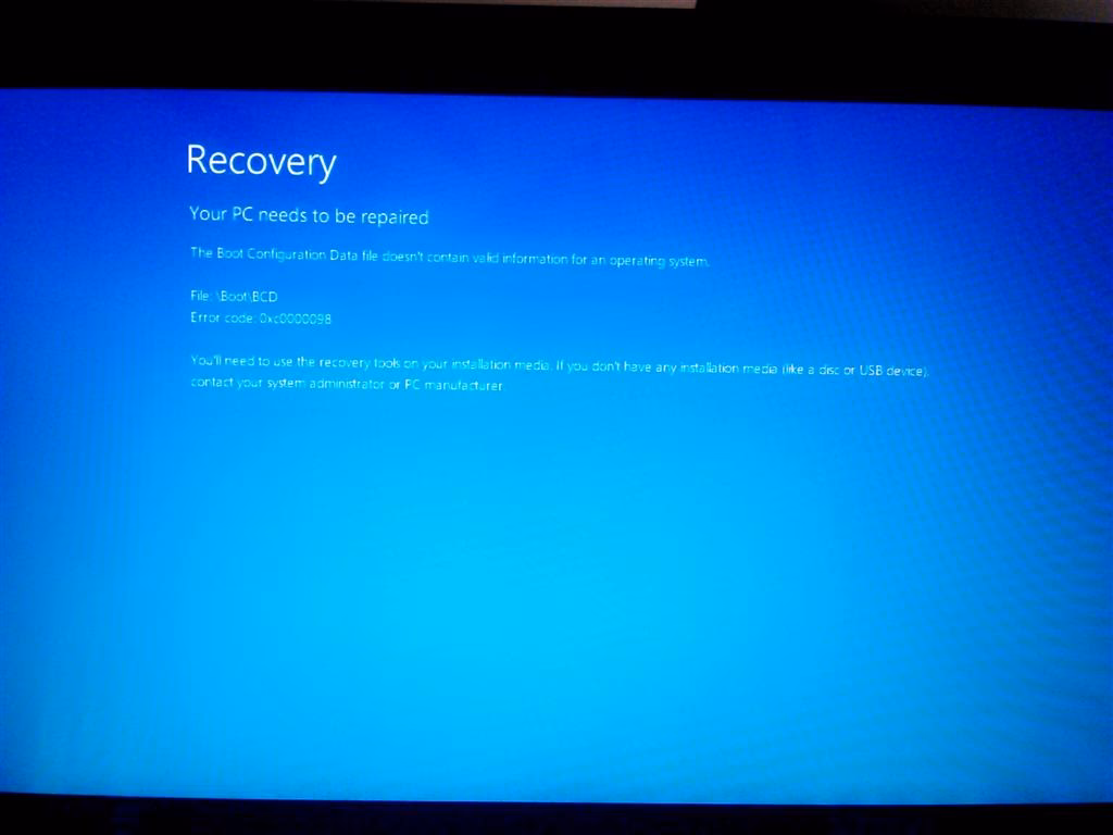 ¿Por qué mi PC vuelve una y otra vez al mismo mensaje de Windows Error Recovery?