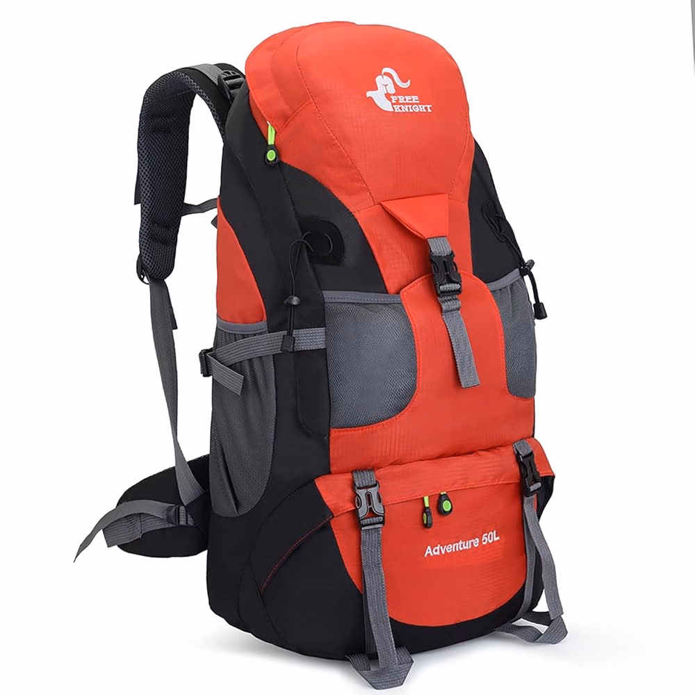 ¿Qué elementos son fundamentales en las mochilas destinadas a alpinismo y escalada?