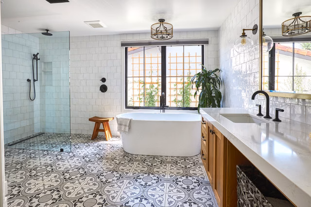 What is the peculiarity of a bath mod?