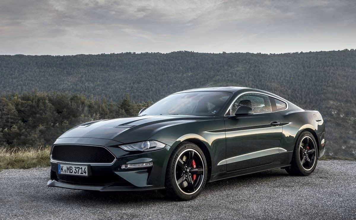 ¿Qué motor tiene el Mustang Bullit 2001?