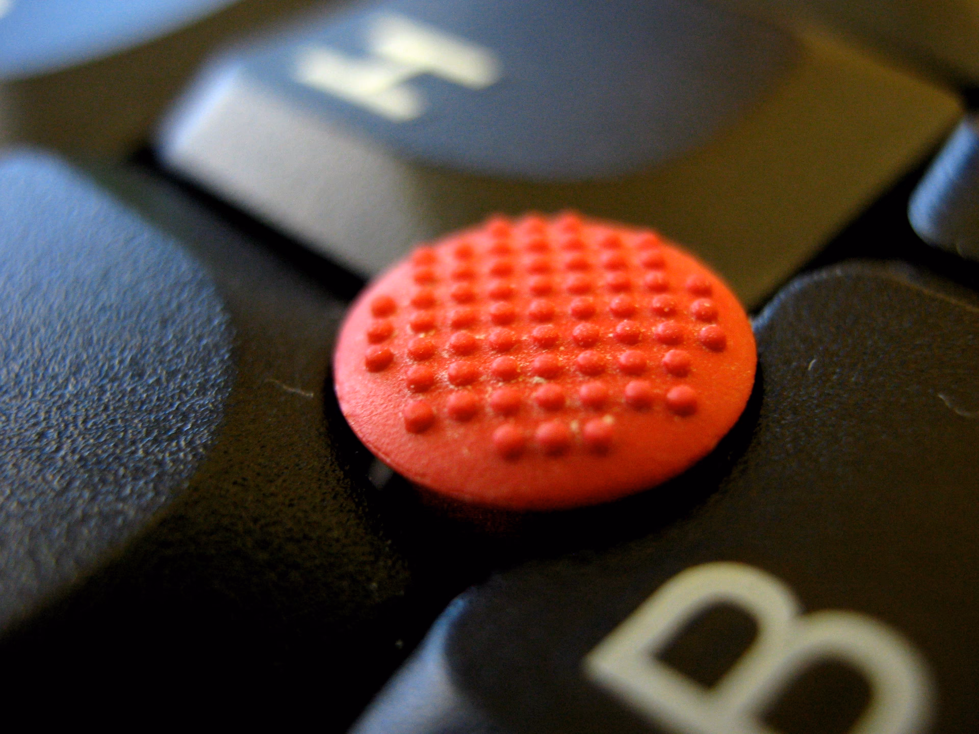 Does IBM sell a mouse with a pointing stick?