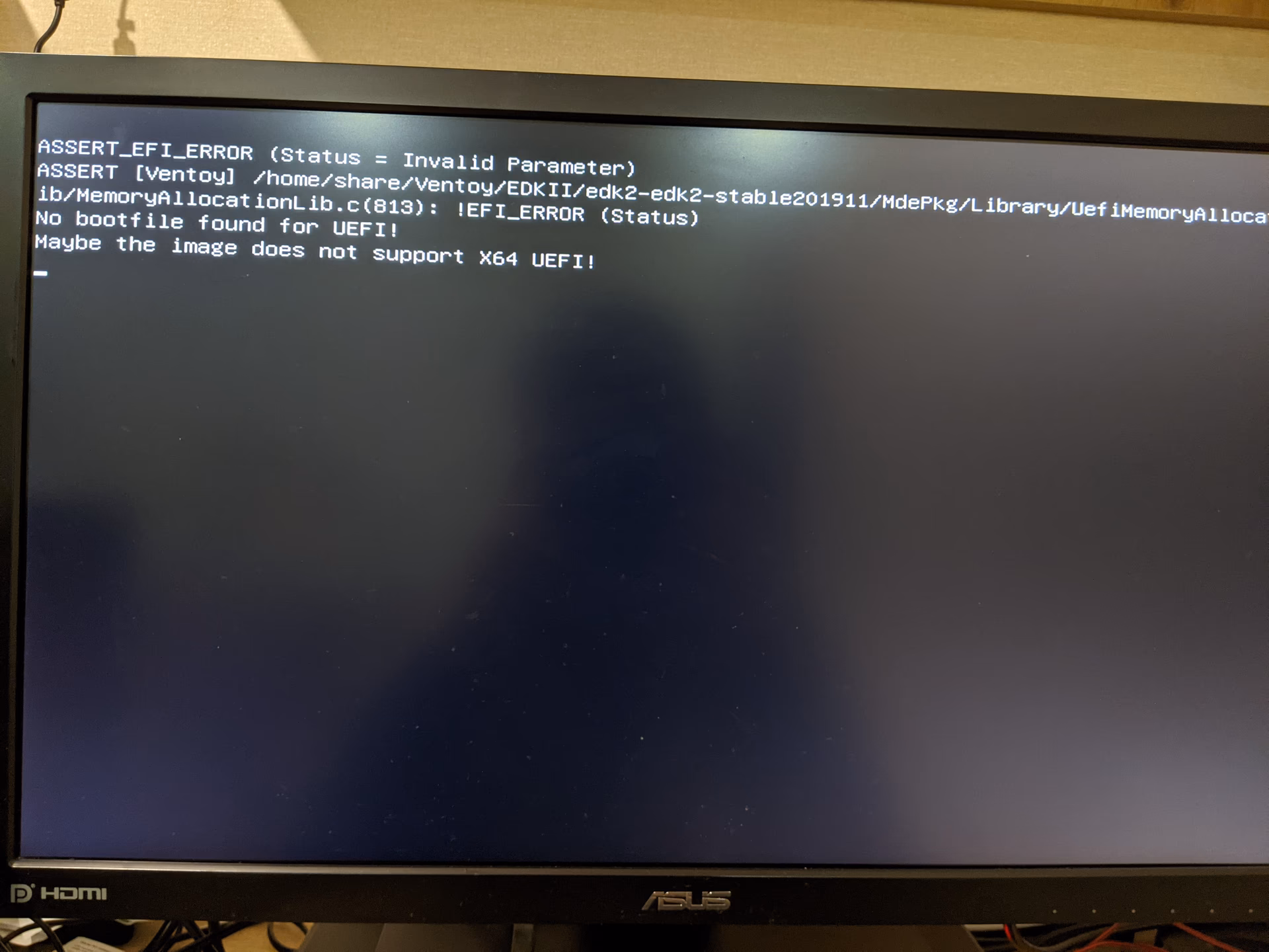 Can a VM boot a win 10 ISO file in UEFI mode?