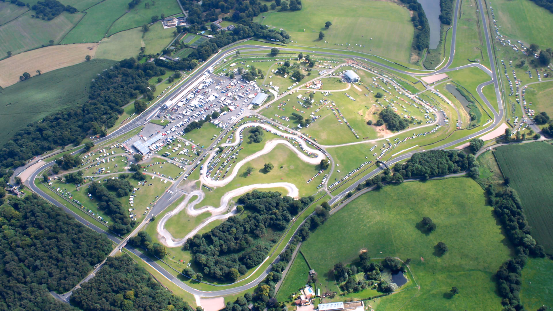 What are Oulton Park driving experiences?