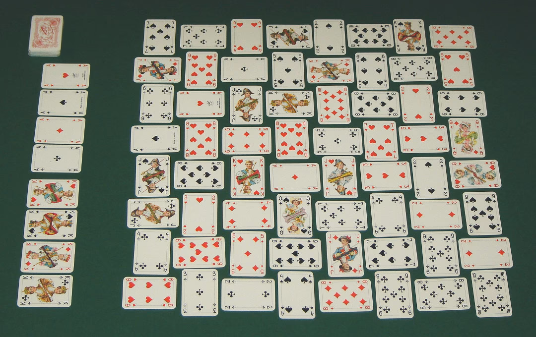 How do you play Patience & solitaire?