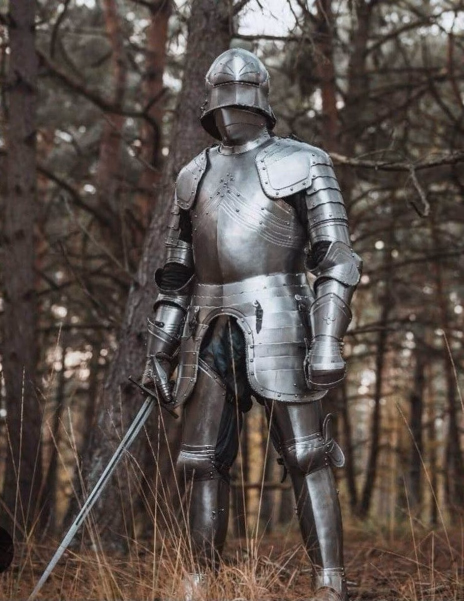 What was medieval plate armour?