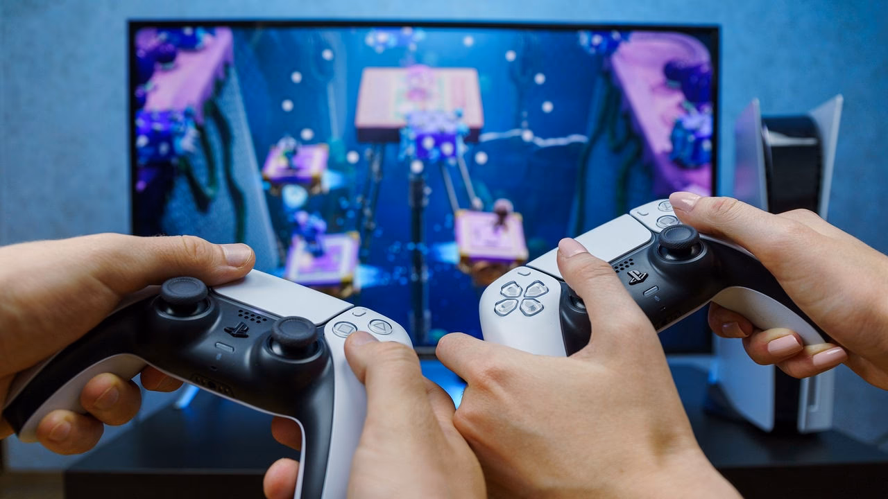 ¿Qué es un juego multijugador con cartas?