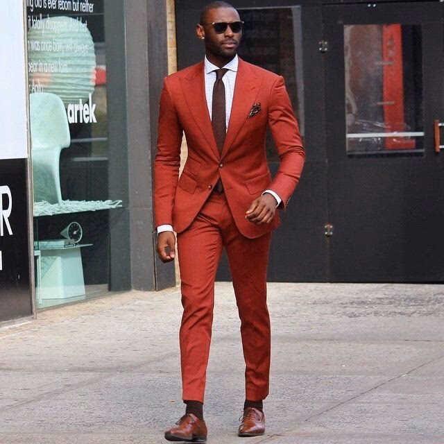 Why should you buy red suits at gentleman's Guru?