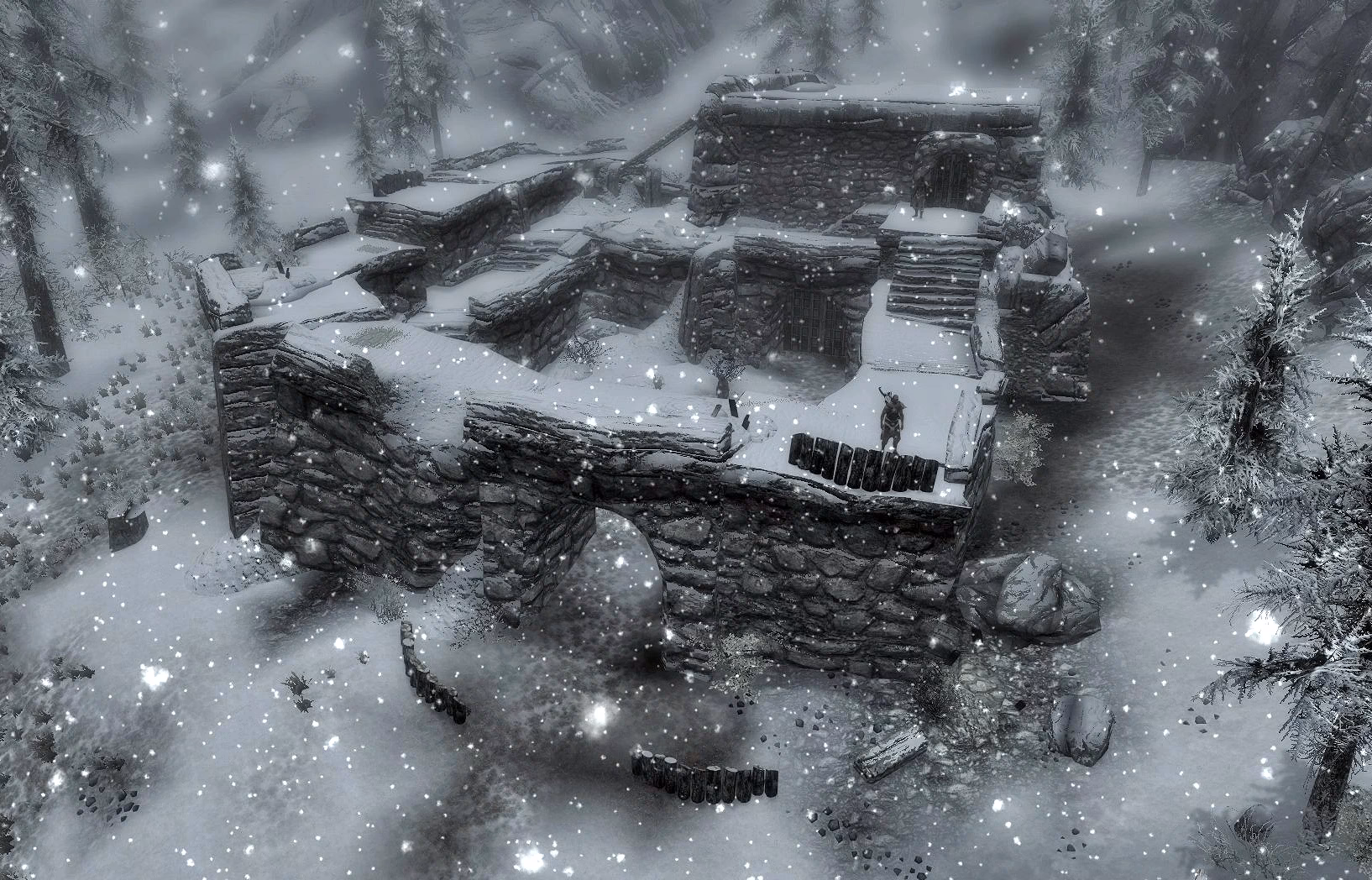 Are there old imperial forts & castles in Skyrim?