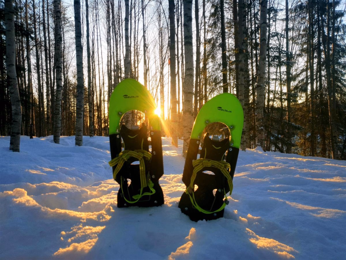 What is the item code for snowshoes?