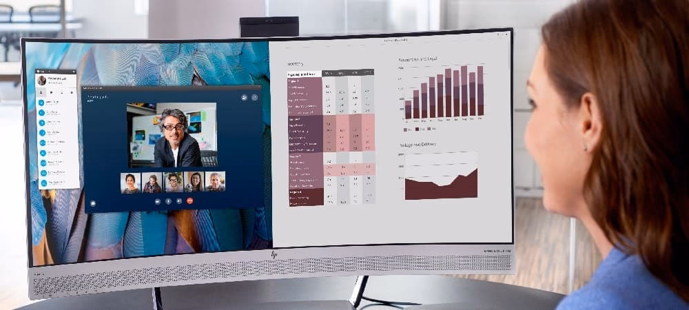 What is a split screen on a computer monitor?