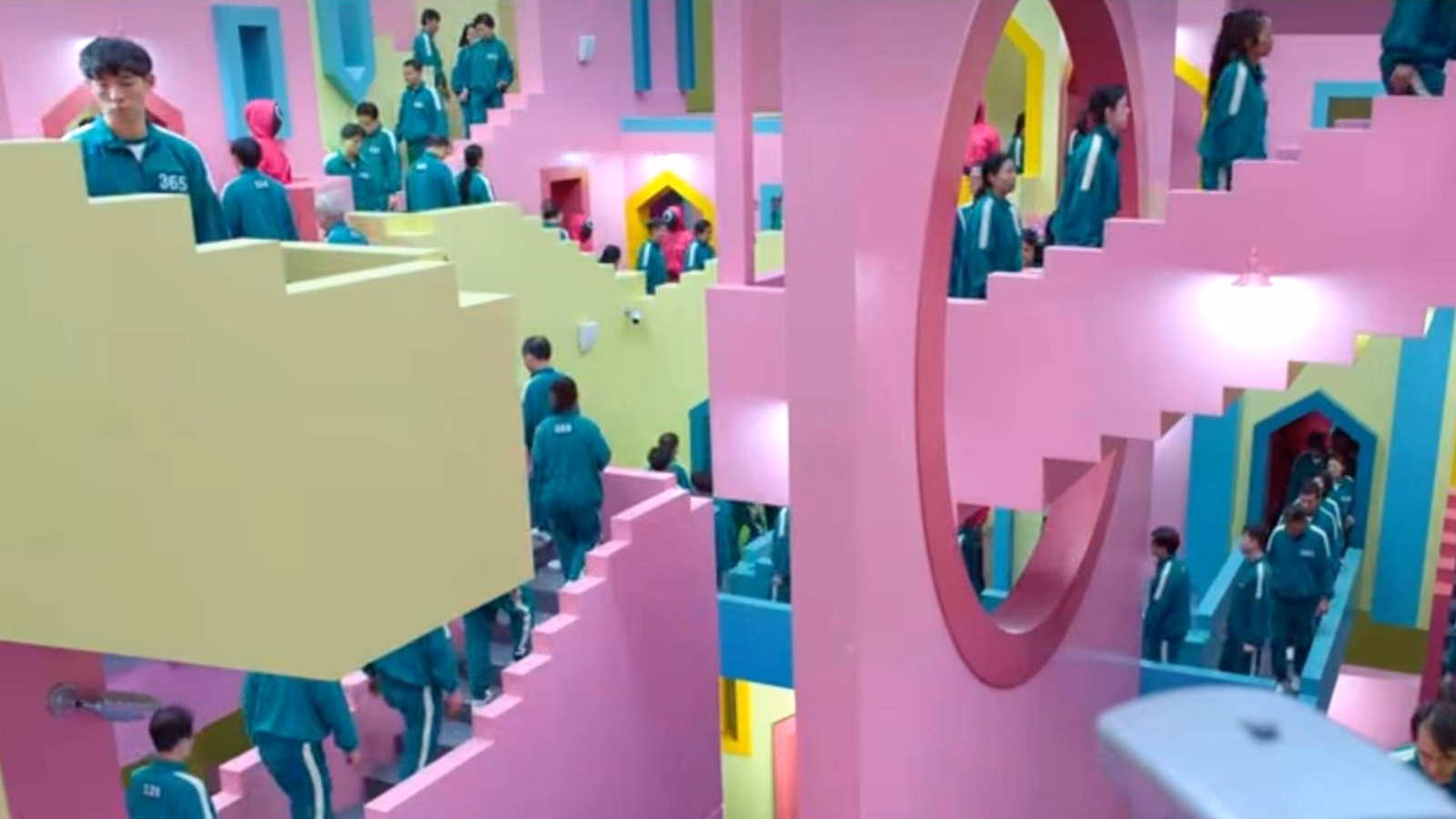 Is there a maze map of stairs of squid game?