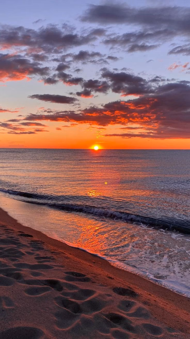 How many 4K Sunset wallpapers are there?