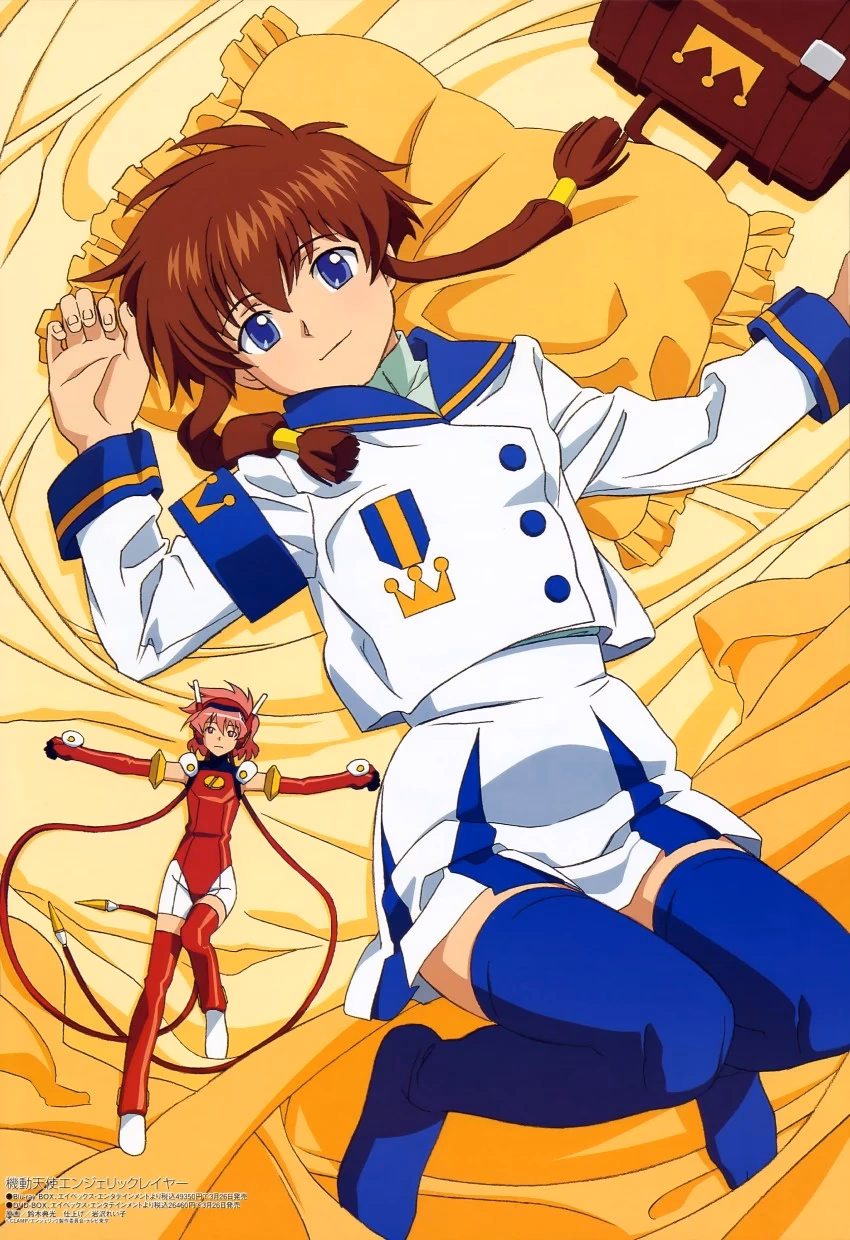 How does Misaki play Angelic Layer?