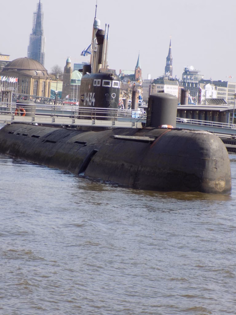 What makes a tango a good submarine?