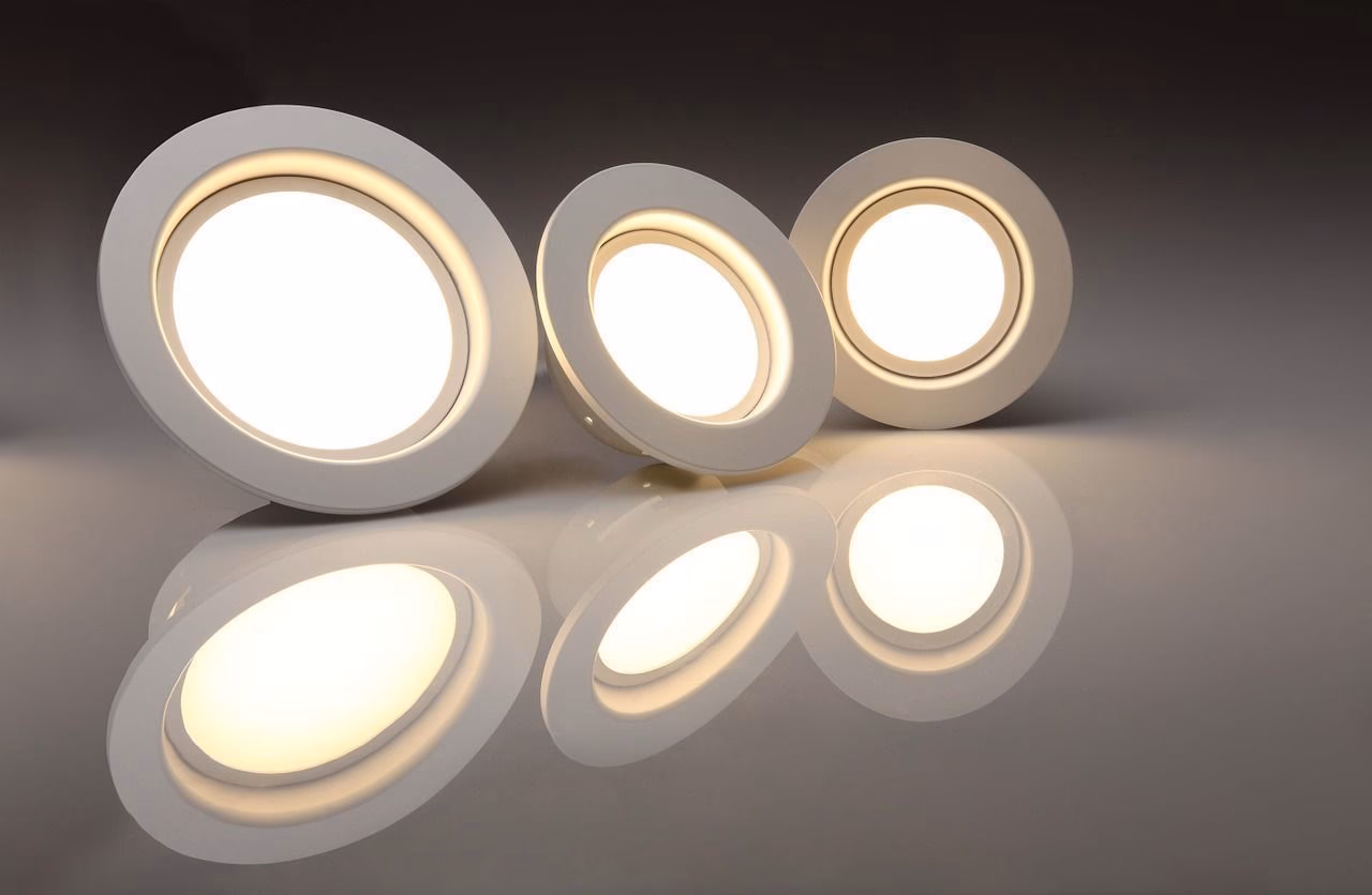 ¿Cuál es la función de las luces LED?