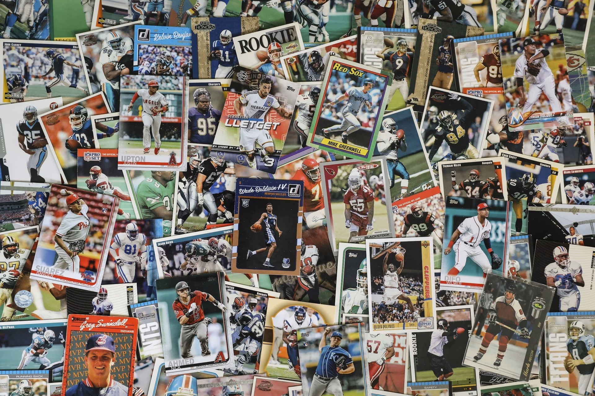 Where can I buy and sell trading cards & sports cards?