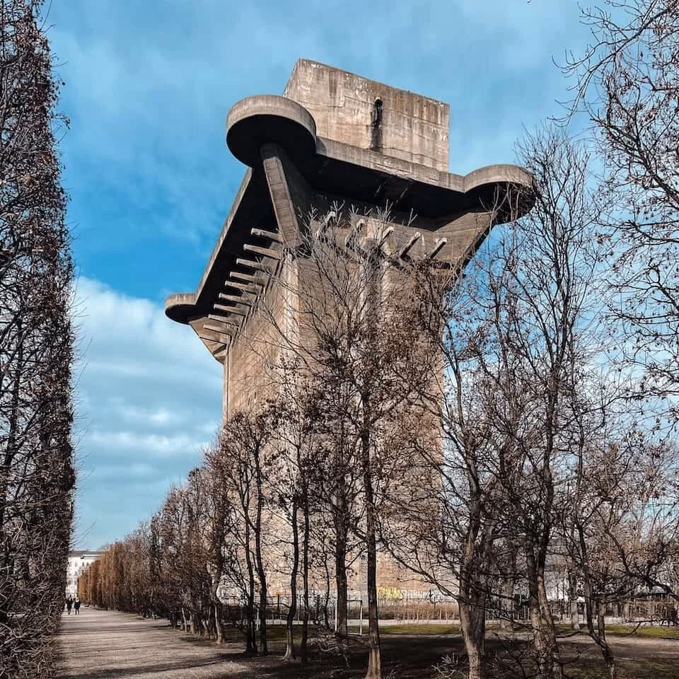 What is the biggest flak tower in Vienna?