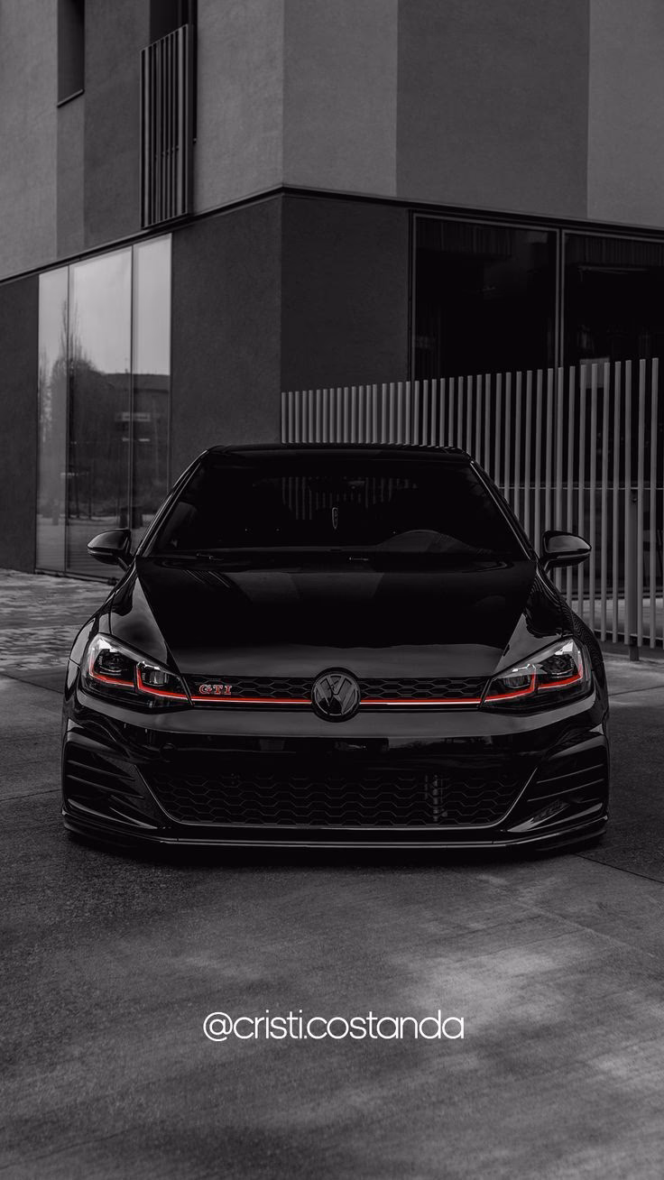 How many Volkswagen Golf R wallpapers are there?