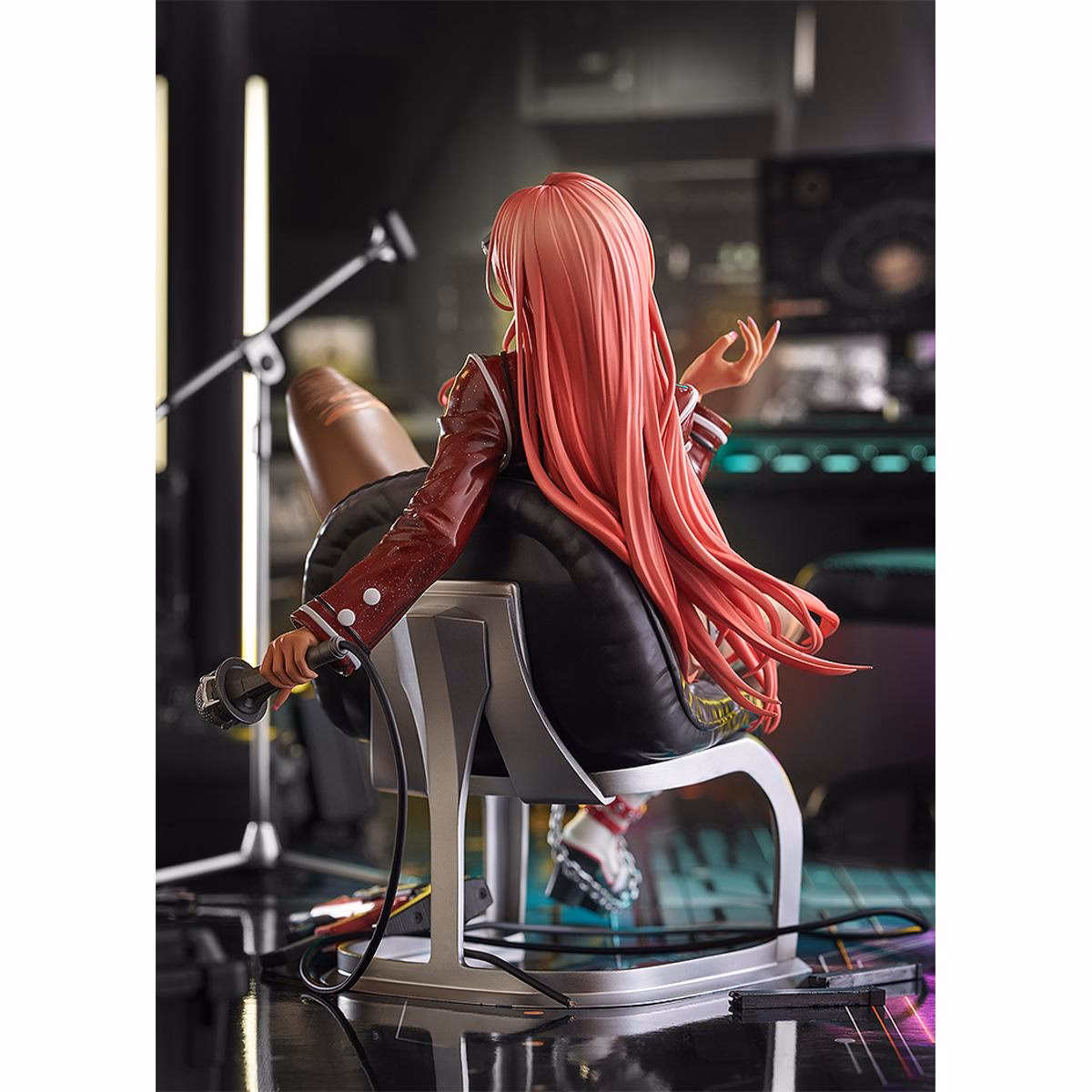 Who is volume in goddess of victory?