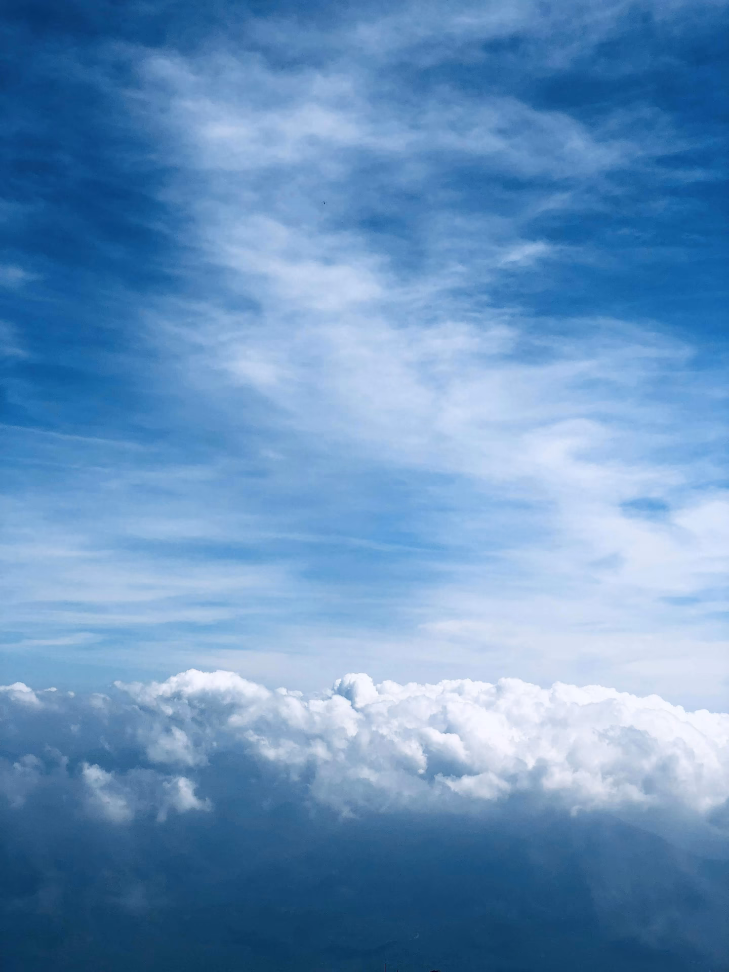 What are Clouds & Sky Wallpapers?
