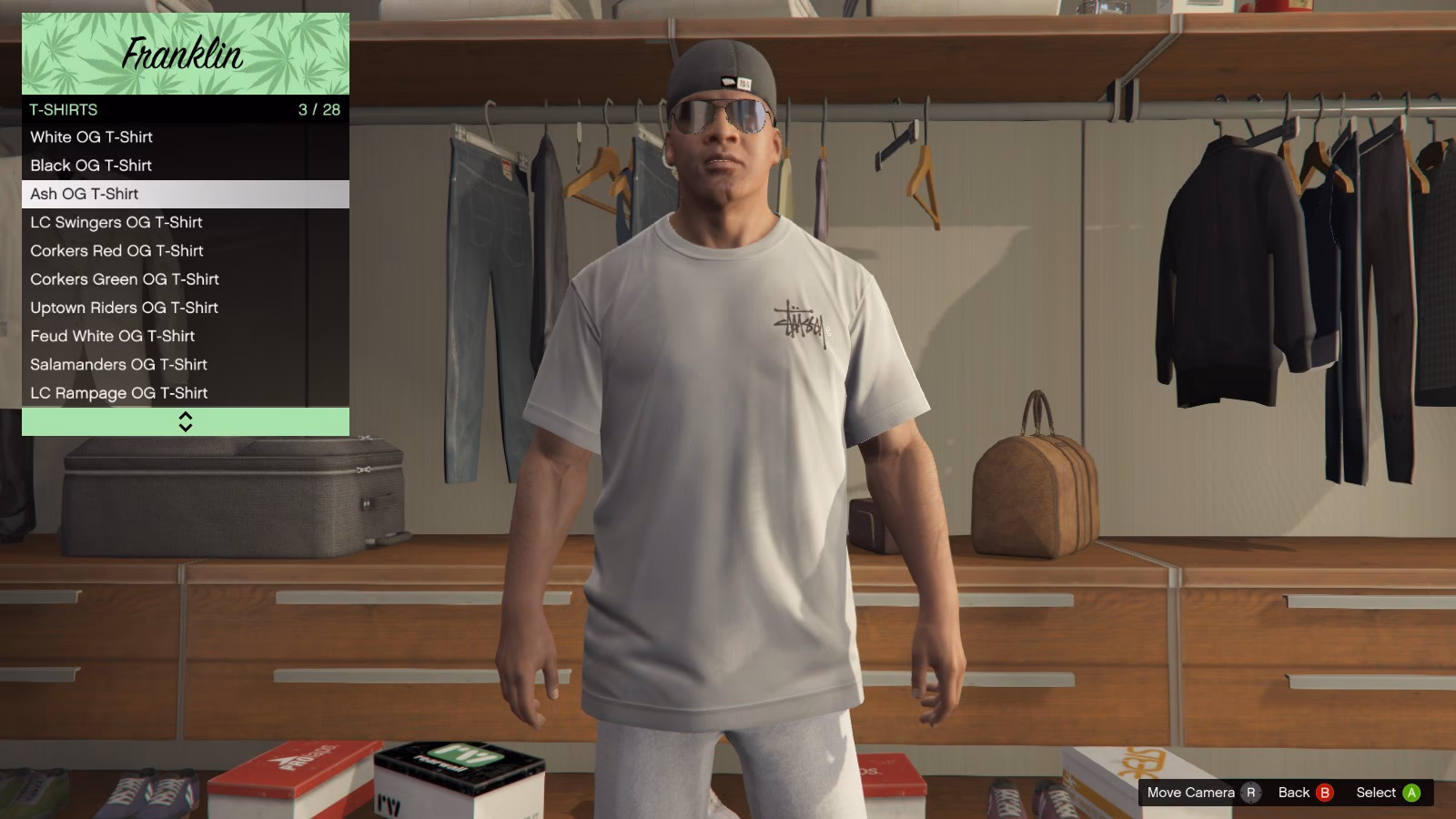 How does clothing work in GTA V?