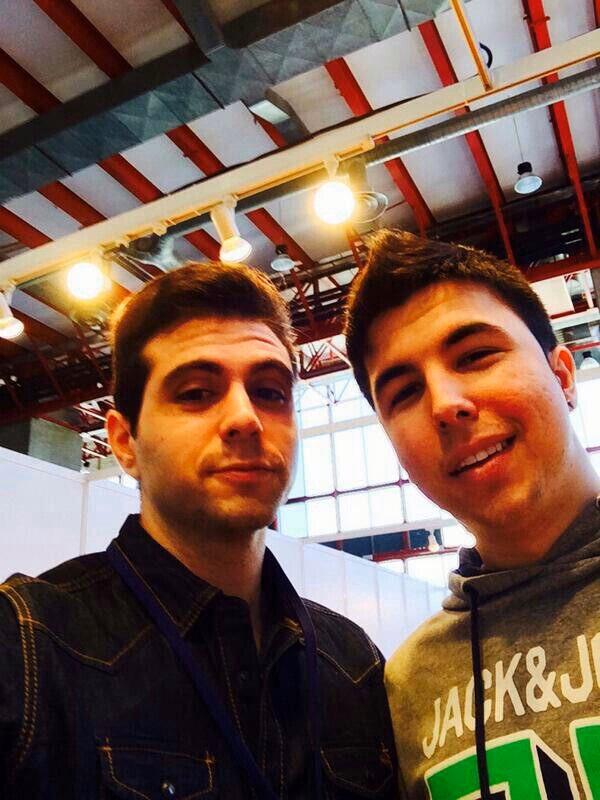 ¿Cuál es el segundo libro de vegetta y Willyrex?