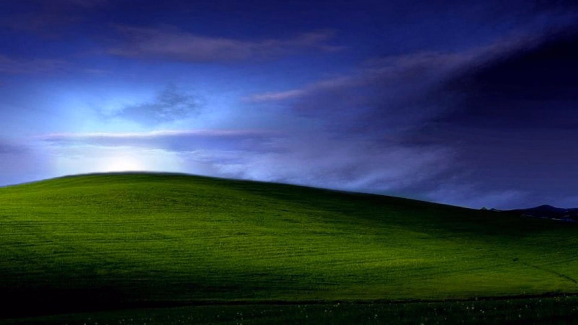 Is this Windows XP wallpaper real?